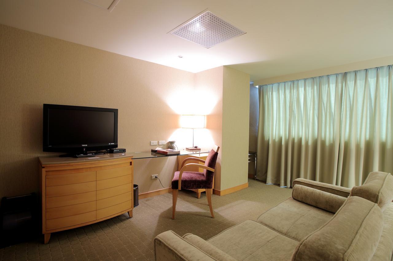Jin Hua Hotel Luodong Eksteriør bilde
